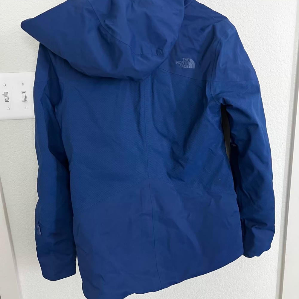 North face womens insulated ski jacket - Picture 2 of 3